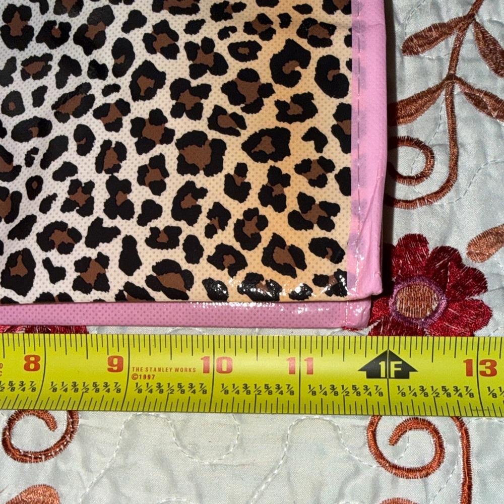 Buc-ee's Pink Leopard Print Reusable Tote Bag - Picture 5 of 6